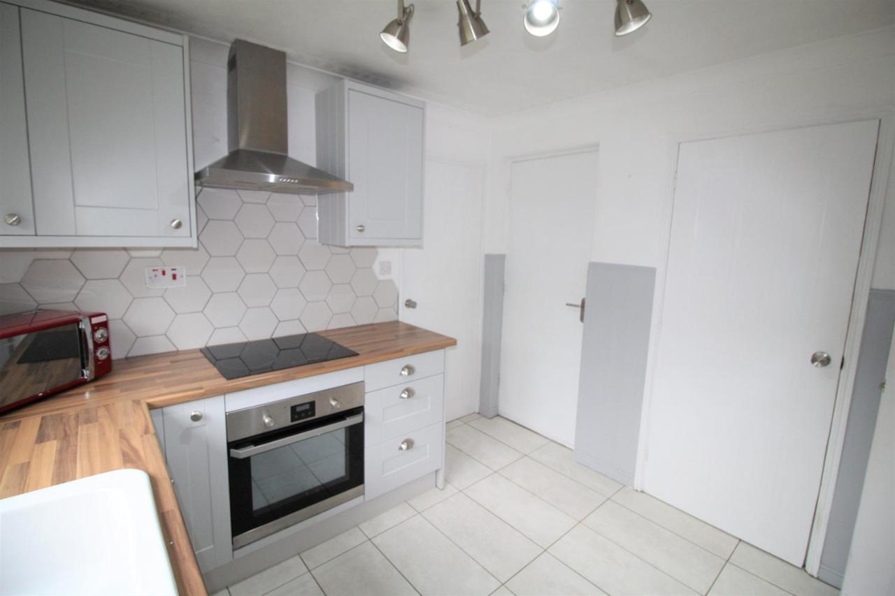 Doncaster - Warmsworth - Great Customer Feedback - 3 Bed Detached House - Private Garden & Parking Plus Garage - Quiet Cul De Sac Location - Dog Friendly - Fast Wifi - Close To Motorway Access Exterior foto